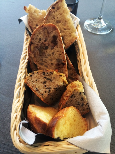 pane paris s'eveille.JPG